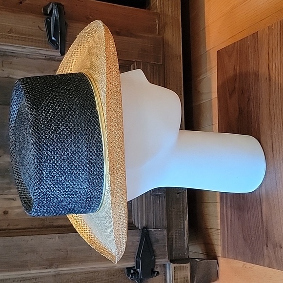 Gold and Black Fashion Hat, great for Golf, Cruise or Resort Wear - Picture 3 of 14